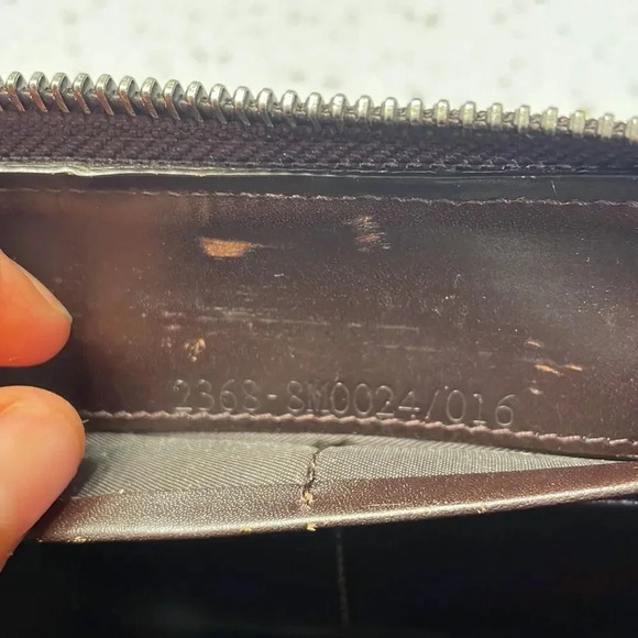 Fendi authentic canvas wallet - Picture 13 of 16